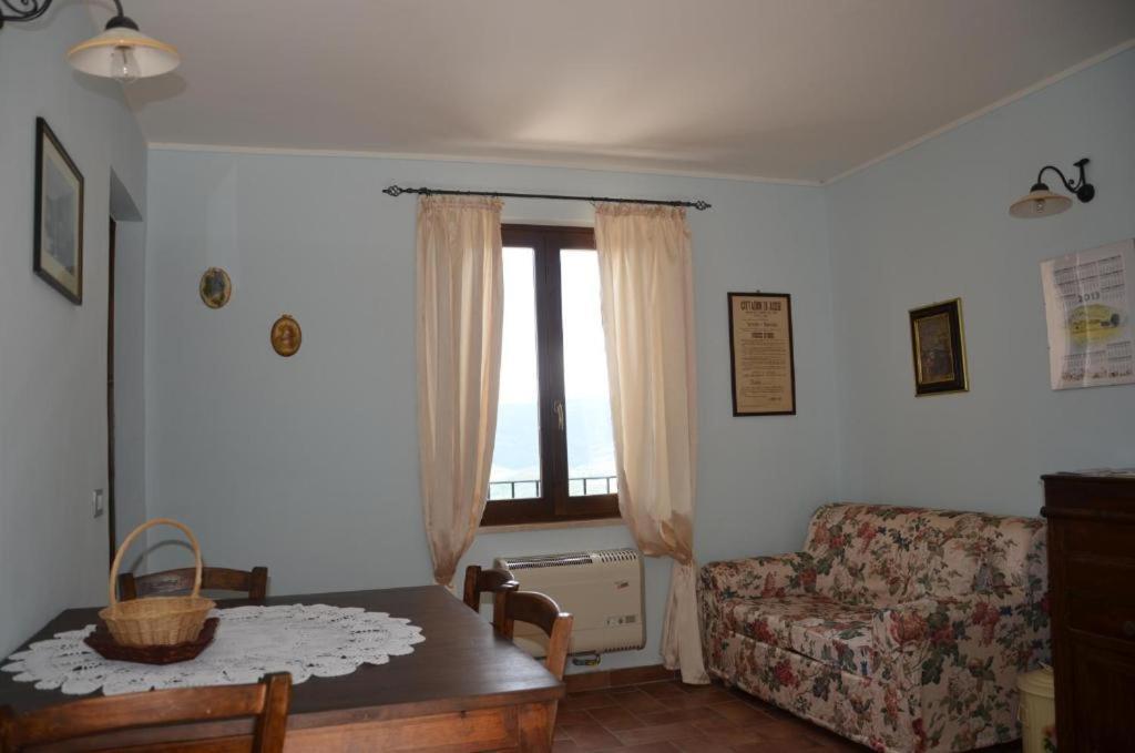B&B La Terrazza Del Subasio อัสซิซี ภายนอก รูปภาพ