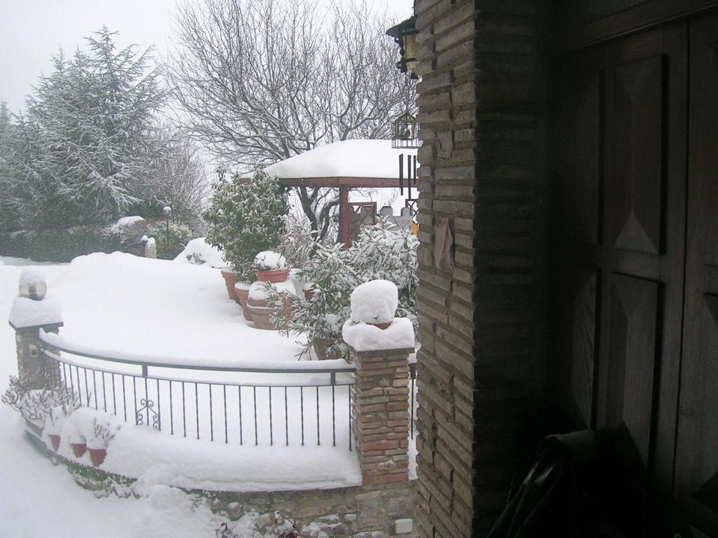 B&B La Terrazza Del Subasio อัสซิซี ภายนอก รูปภาพ