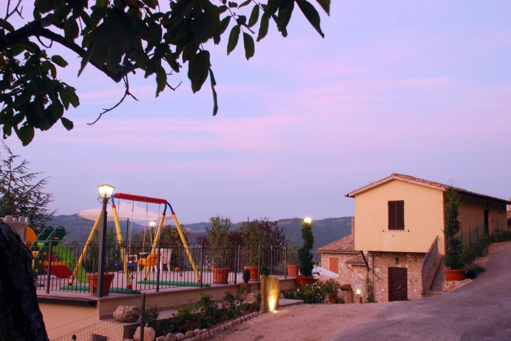 B&B La Terrazza Del Subasio อัสซิซี ภายนอก รูปภาพ